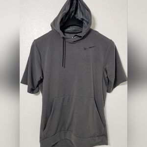 Nike Dri-FIT Short Sleeve Hoodie Pullover Gray Men’s Small Athletic Sweatshirt